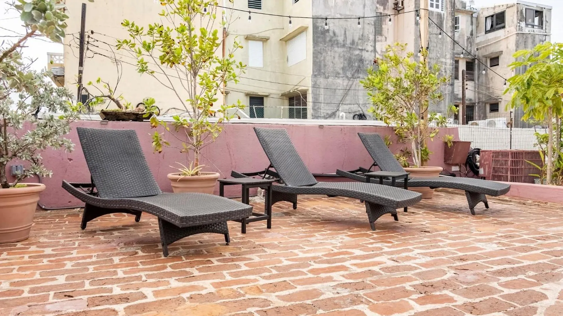 Center Of Old San Juan With Rooftop Garden Porto Riko